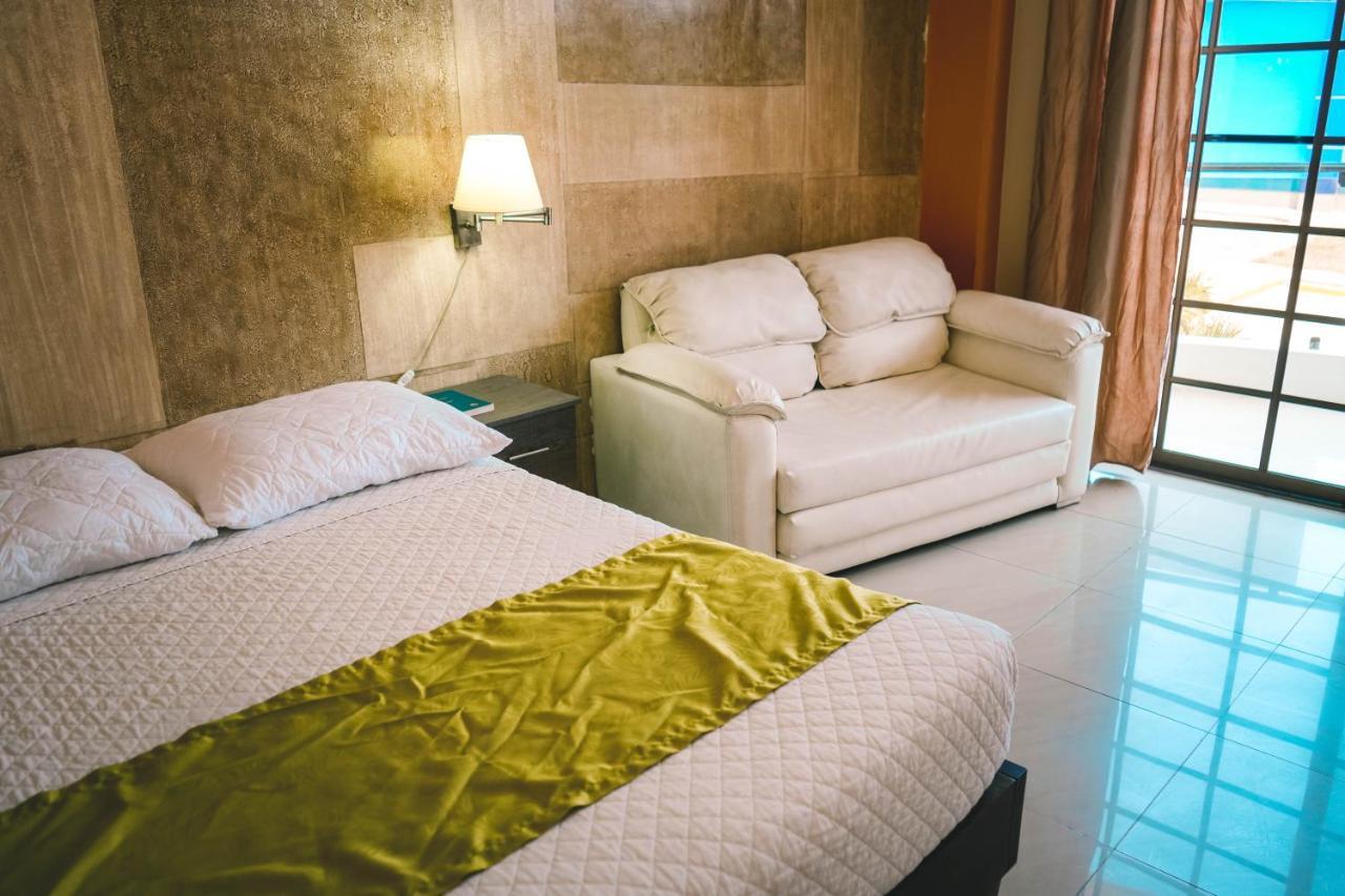 Hotel Manta Beach Madrigal Екстер'єр фото