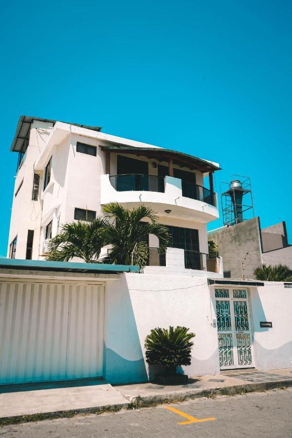 Hotel Manta Beach Madrigal Екстер'єр фото