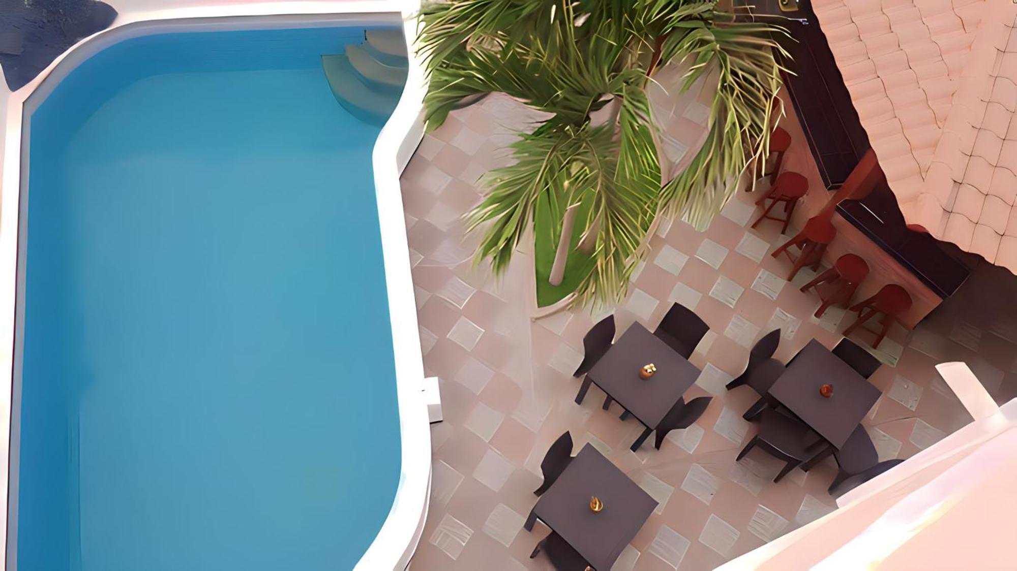 Hotel Manta Beach Madrigal Екстер'єр фото